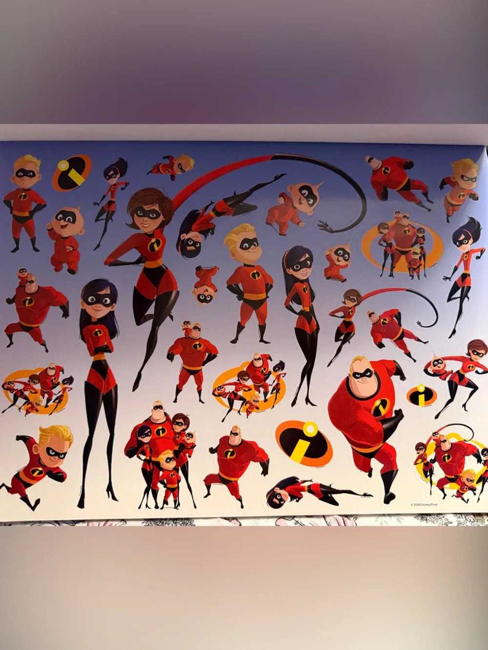 Disney Pixar Incredibles 2- Play Scenes! Over 1,000 reusable Stickers!XL 14”x10”
